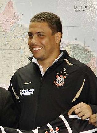 Файл:Ronaldo2009Corinthians.jpg