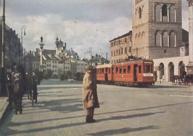 File:Warsaw 1939 Krakowskie Przedmiescie photo.jpg