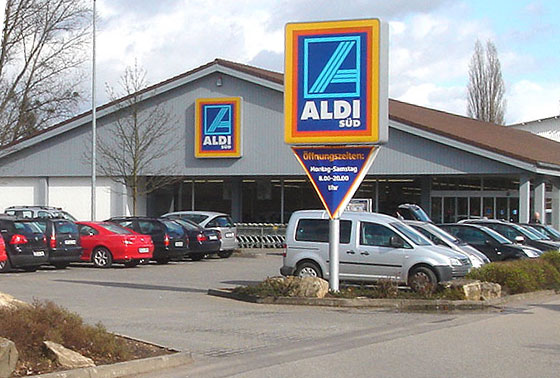 File:Aldi Zurmaiener Straße.jpg