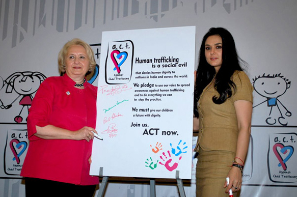 File:Preity Zinta at ACT (Against Child Trafficking) (2).jpg