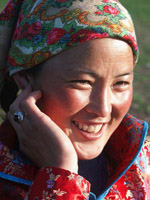 File:Daur woman smiling.jpg