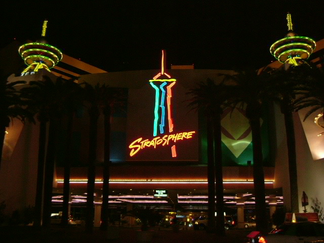 File:Stratosphere entrance and sign, 2004.jpg