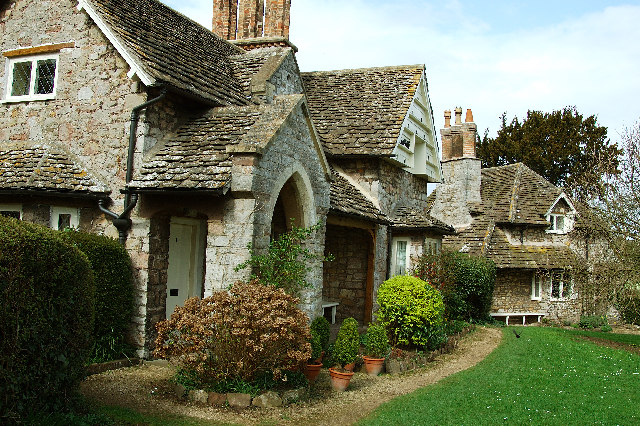 File:Blaise Hamlet - geograph.org.uk - 38558.jpg