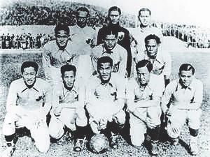 File:Chinese olympic football team 1936.jpg