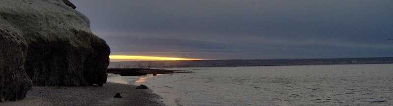 Archivo:Atardecer madryn.jpg