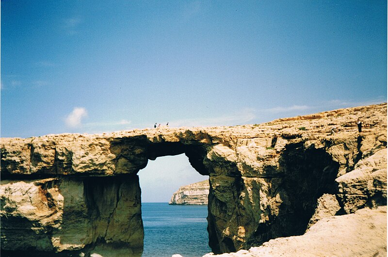 File:Azure Window April 2003.jpg