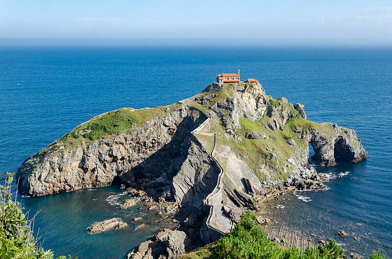 Archivo:Gaztelugatxe klasikoa.jpg