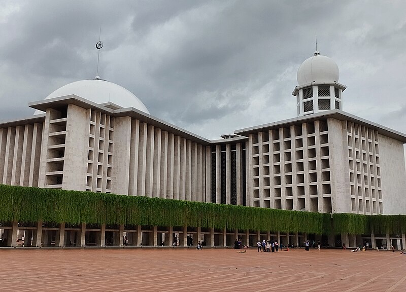 File:Grand Istiqlal Mosque (cropped).jpg