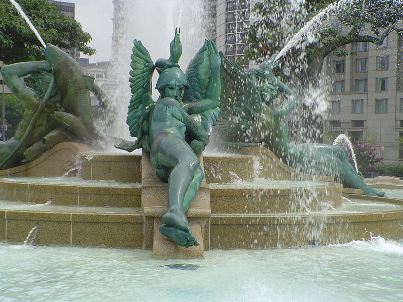 File:LoganCircle Fountain-West.JPG