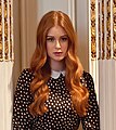 Marina Ruy Barbosa Como la Protagonista Eliza