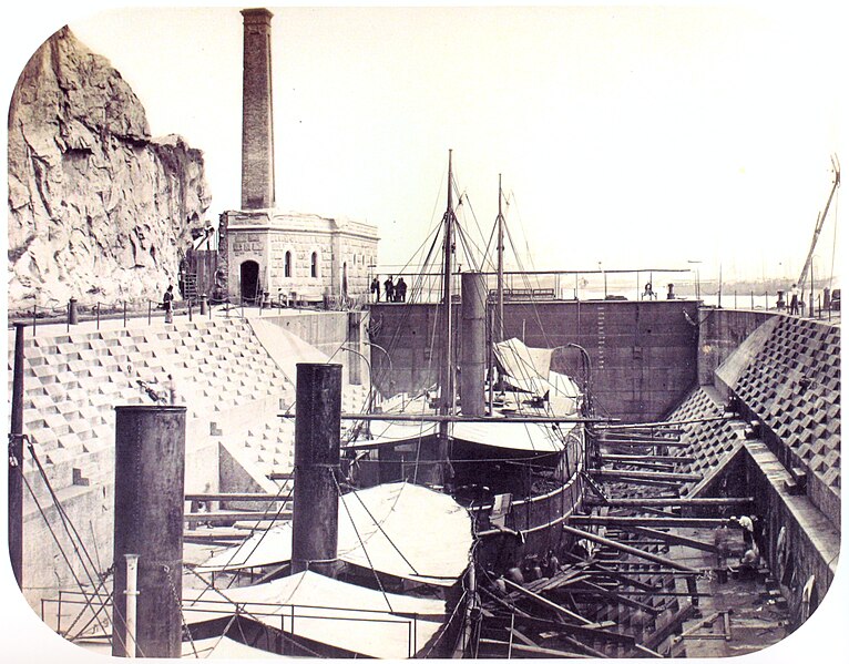 File:Shipyard rio de janeiro.jpg