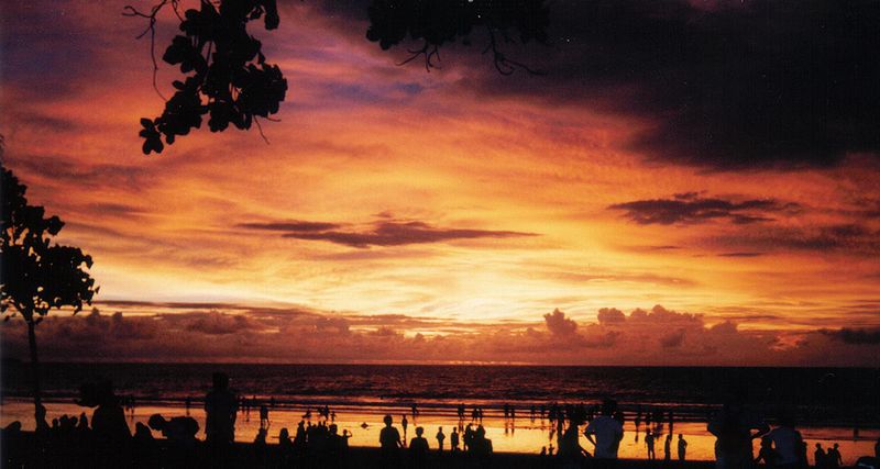 File:Sunset in Kuta.jpg