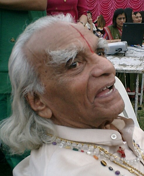 File:BKS Iyengar.jpg