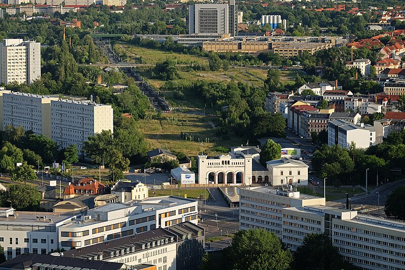 Файл:Bayerischer bhf. Leipzig.jpg