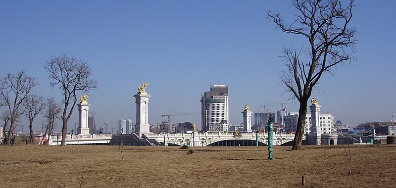 File:Bei'an Bridge.jpg