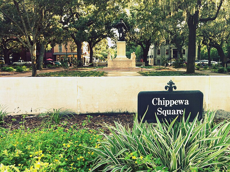 File:Chippewa Square Savannah.JPG