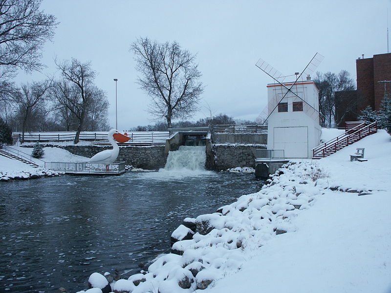 File:Pelican rapids mn.jpg