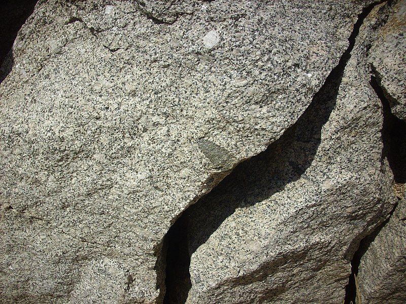 File:Sandia granite with xenolith.jpg