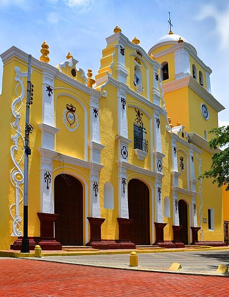 Archivo:Catedral calabozo venezuela8.jpg