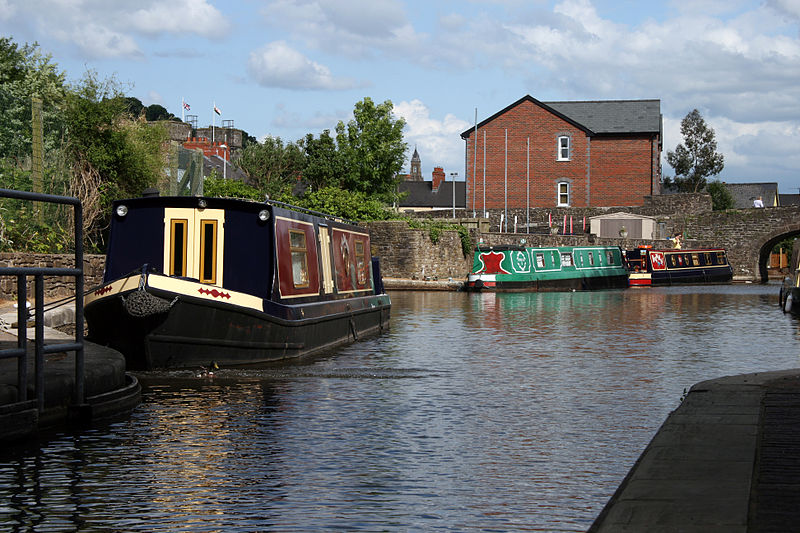 File:Brecon Canal Basin.JPG