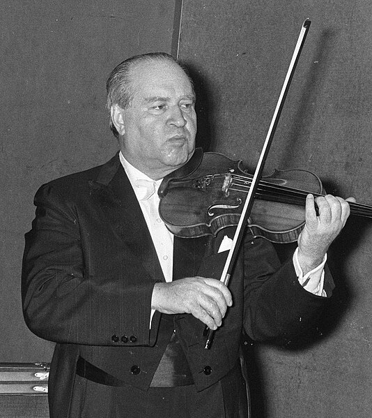 File:David Oistrakh 1972.jpg