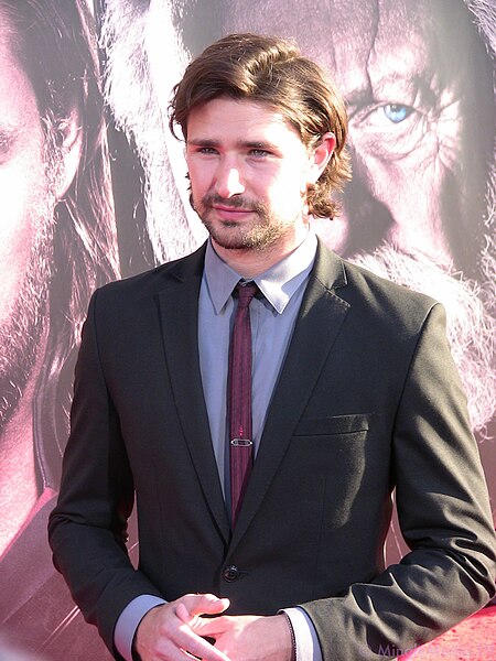 Файл:Matt Dallas 2011.jpg