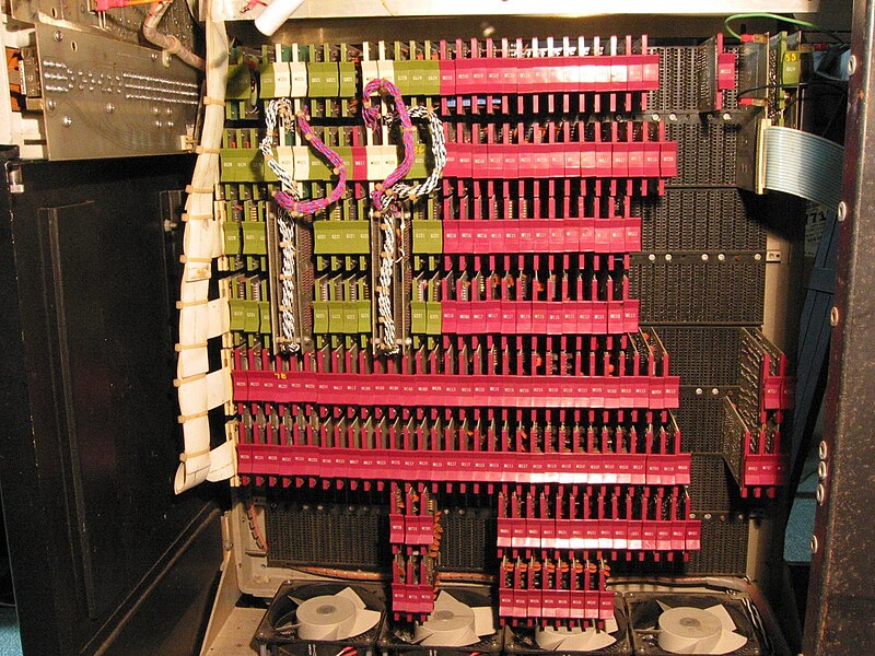 Archivo:PDP-8i cpu.jpg