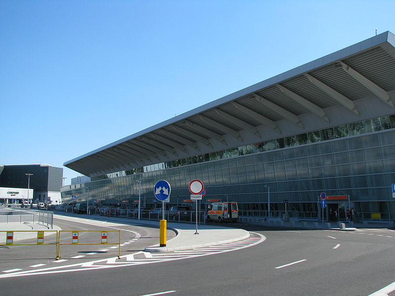 File:Warsaw Airport.jpg