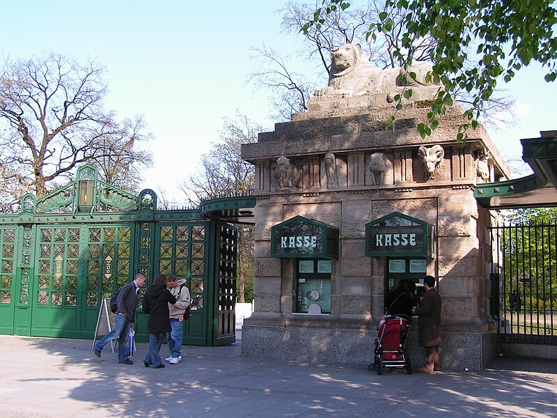 Файл:Berlin zoo hardenbergplatz.jpg