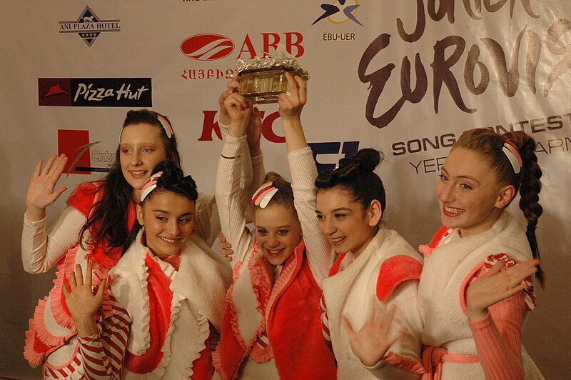 Файл:Candy JESC 2011.JPG