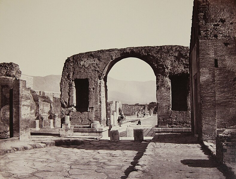 File:Forum (Pompeii).jpg