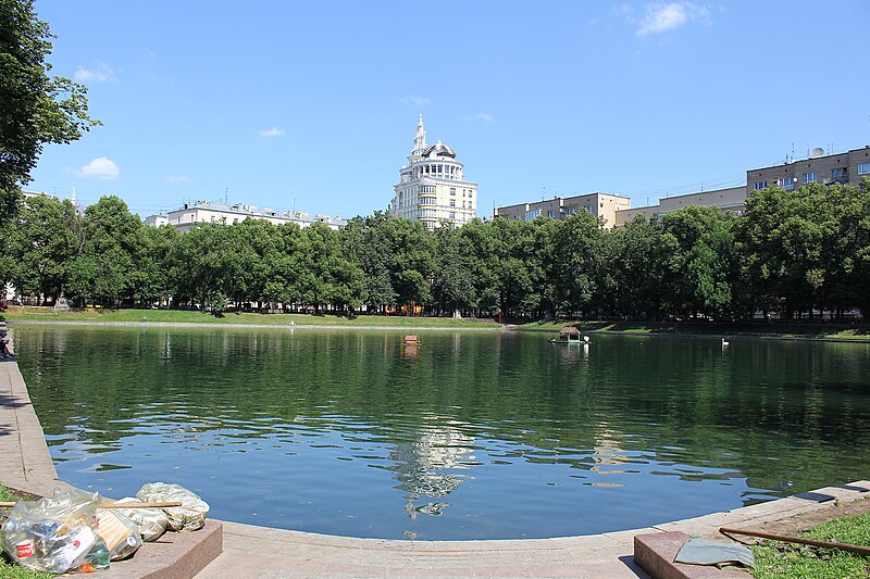 Файл:Patriarch Ponds.jpg