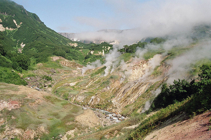 Archivo:Valley of the Geysers.jpg