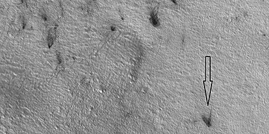 Plumes, as seen by HiRISE under HiWish program. Arrow shows a double plume. This may have been because of shifting winds.