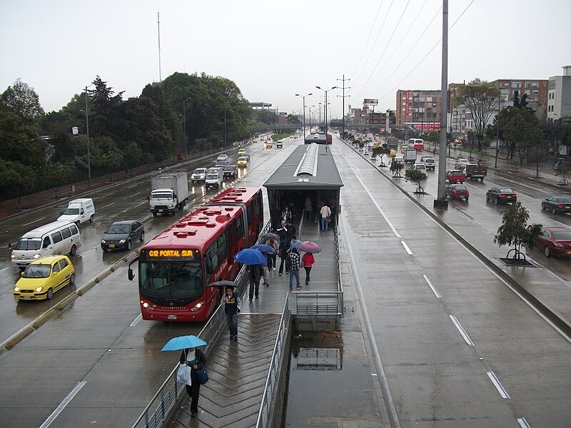 Archivo:BOG Transmilenio UNAL.JPG