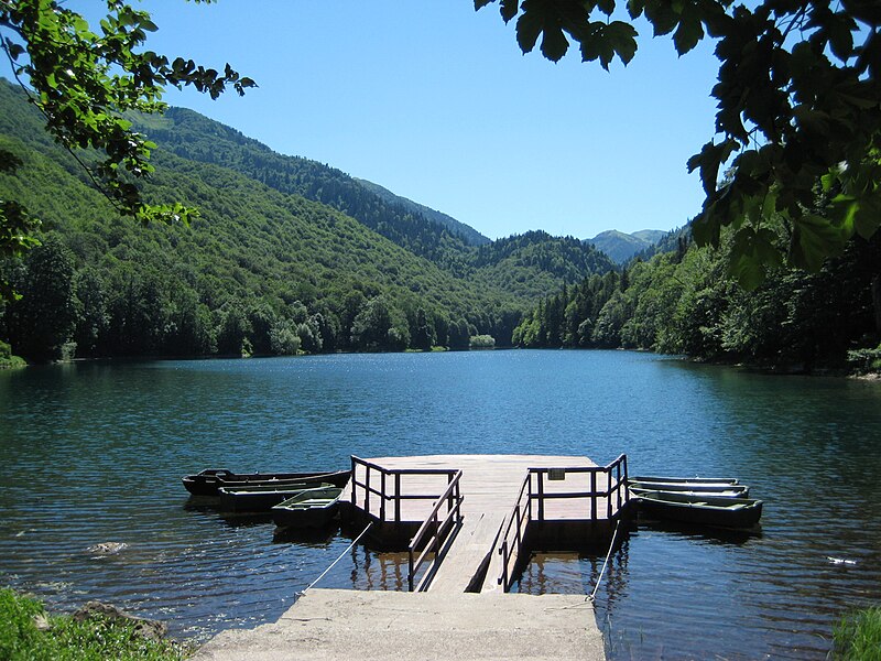 Archivo:Biogradsko Jezero.jpg