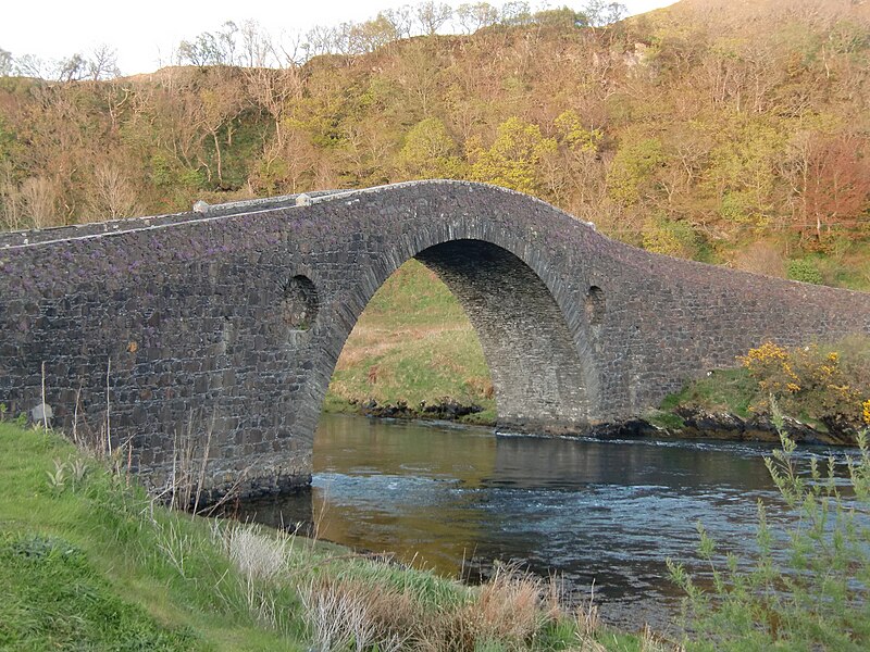 File:Clachan Bridge2.jpg