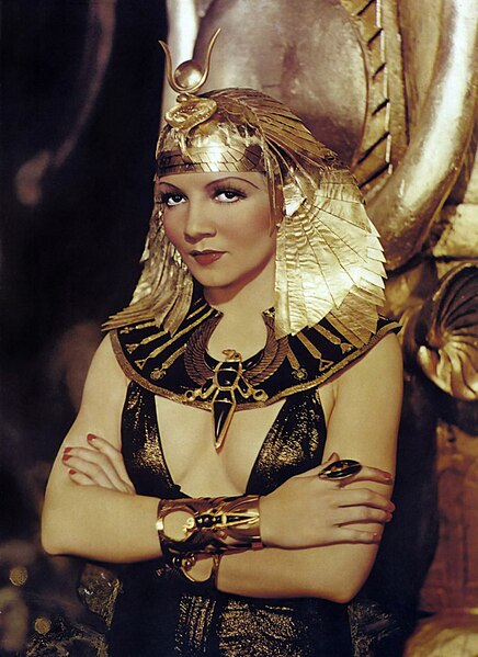 Файл:Cleopatra publicity photo.jpg