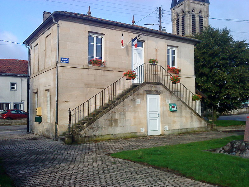 File:Hévilliers - mairie.jpg