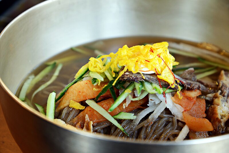 File:Jinju naengmyeon (cold noodles).jpg