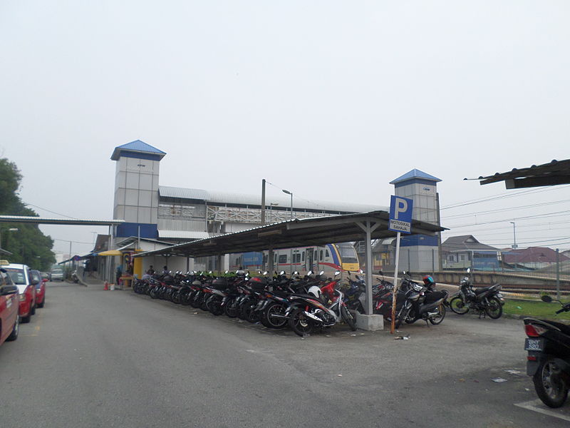 File:Padang Jawa Railway Station.JPG