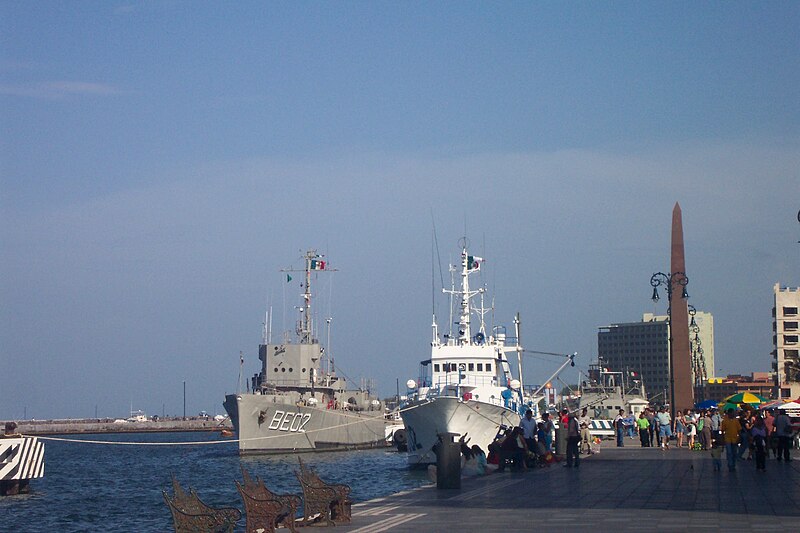 Archivo:Ver-malecon.jpg