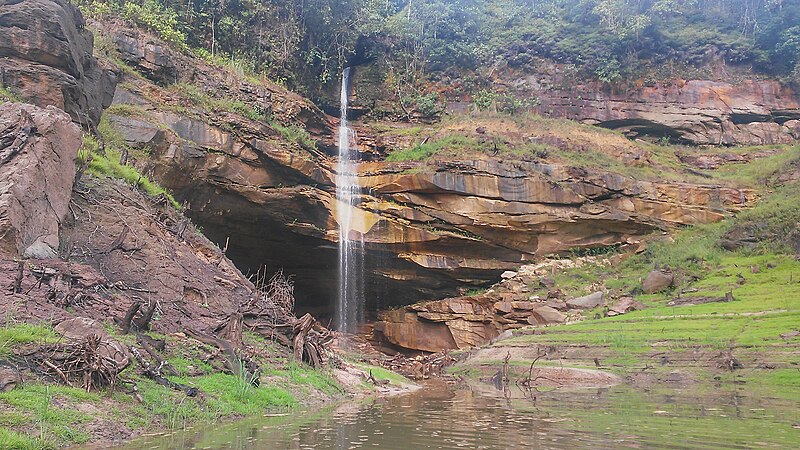 File:Cascada El Amor.jpg