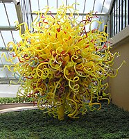 Chihuly's The Sun was on temporary display until January 2006 at Kew Gardens, London, England. The piece is 13 feet (4 m) high