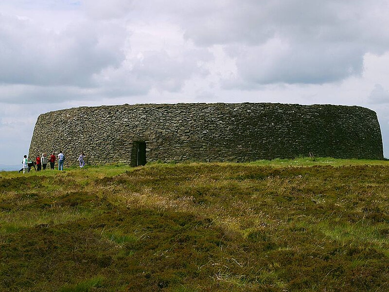 Файл:Griahan of aileach.jpg