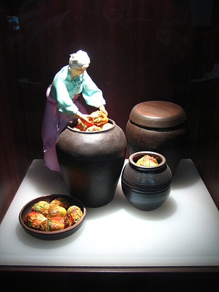 Файл:Korea-Kimchi-Museum-01.jpg