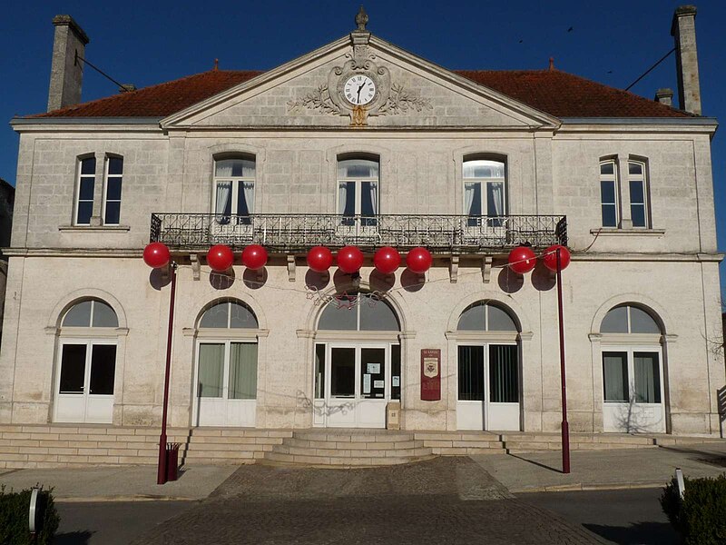 Archivo:Vars16 mairie.JPG