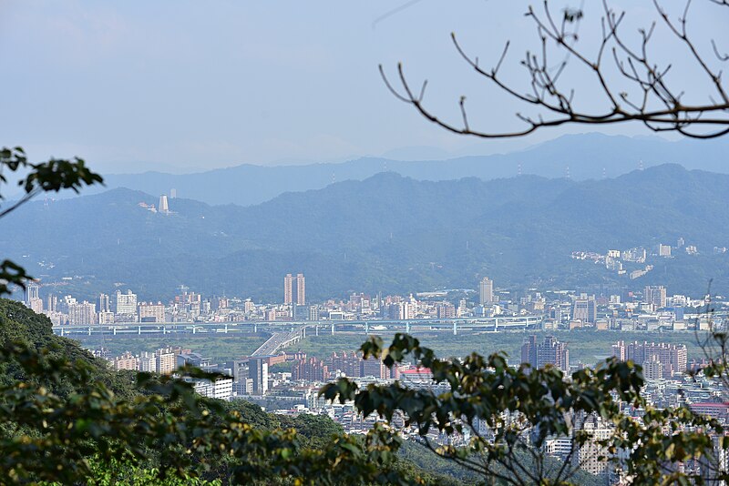 File:CHENGLIN bridge(New Taipei)2018.jpg