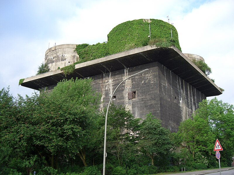 File:Flakturm Wilhelmsburg.jpg