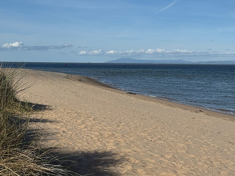 File:Fleetwood Beach 2024.jpg